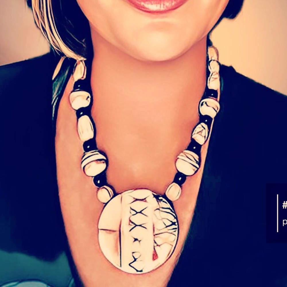 Vintage Ethnic Bead Necklace - Picture 2 of 11